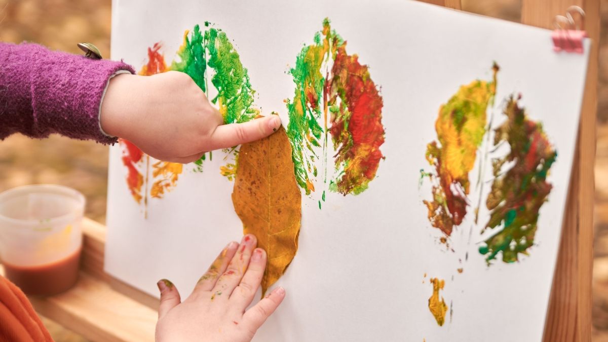 painting autumn leaves