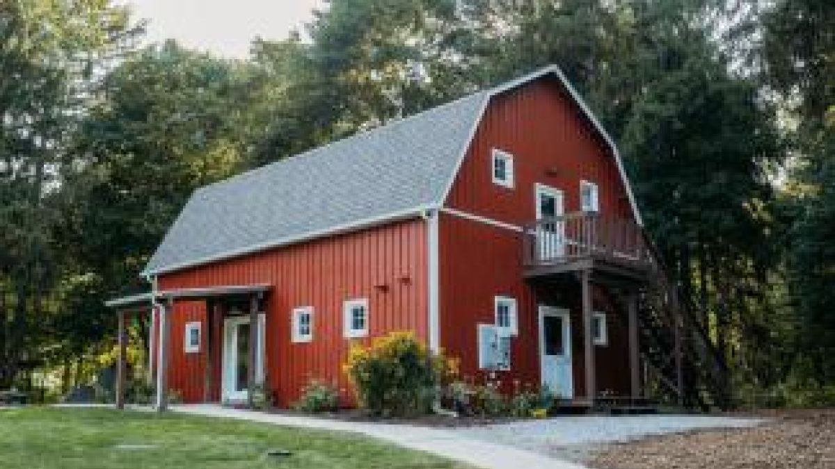 red barn