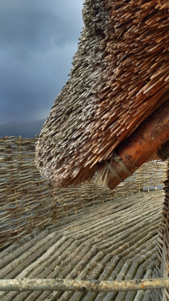 The edge of the crannog.